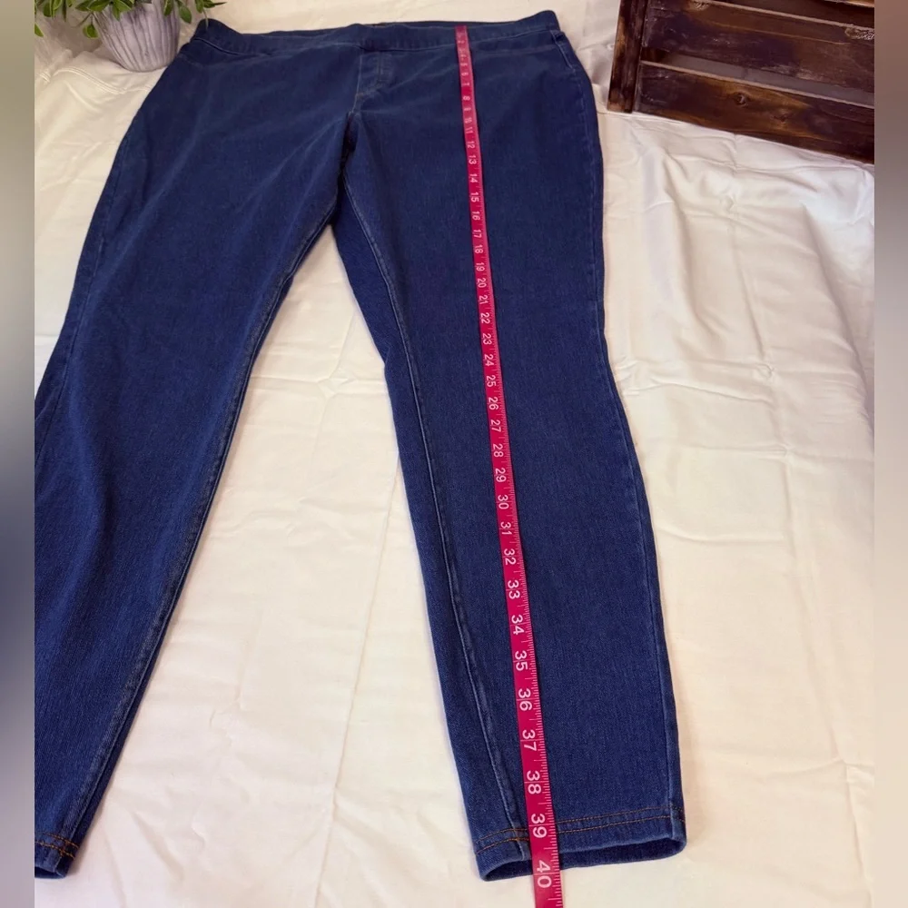 HUE jeggings size 2X - Picture 2 of 9